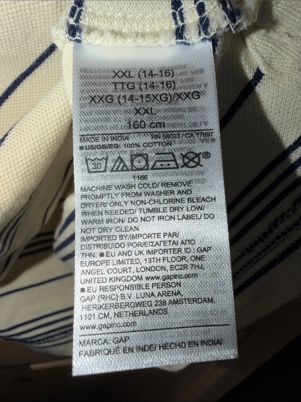GAP short sleeve